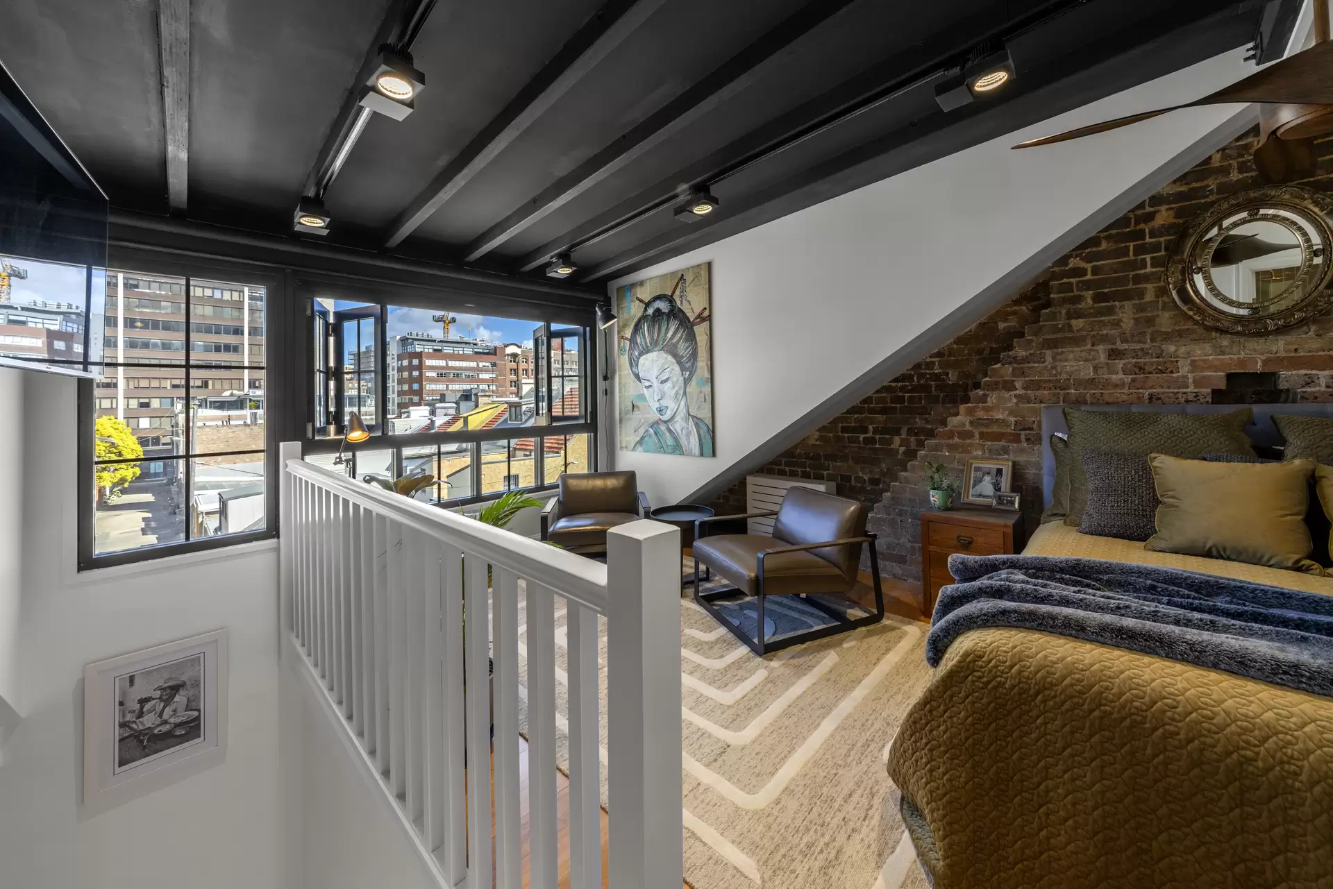 55 Albion Street, Surry Hills Sold by Sydney Sotheby's International Realty - image 1