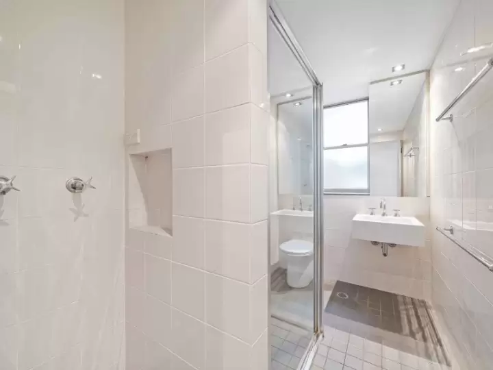 7/ 90 Coogee Bay Road, Coogee Leased by Sydney Sotheby's International Realty - image 5