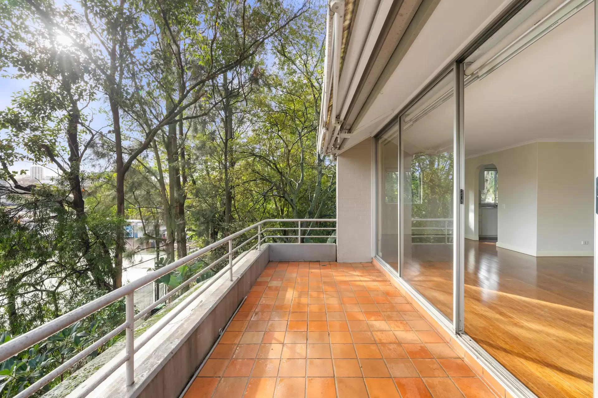 48/400 Glenmore Road, Paddington Leased by Sydney Sotheby's International Realty - image 1