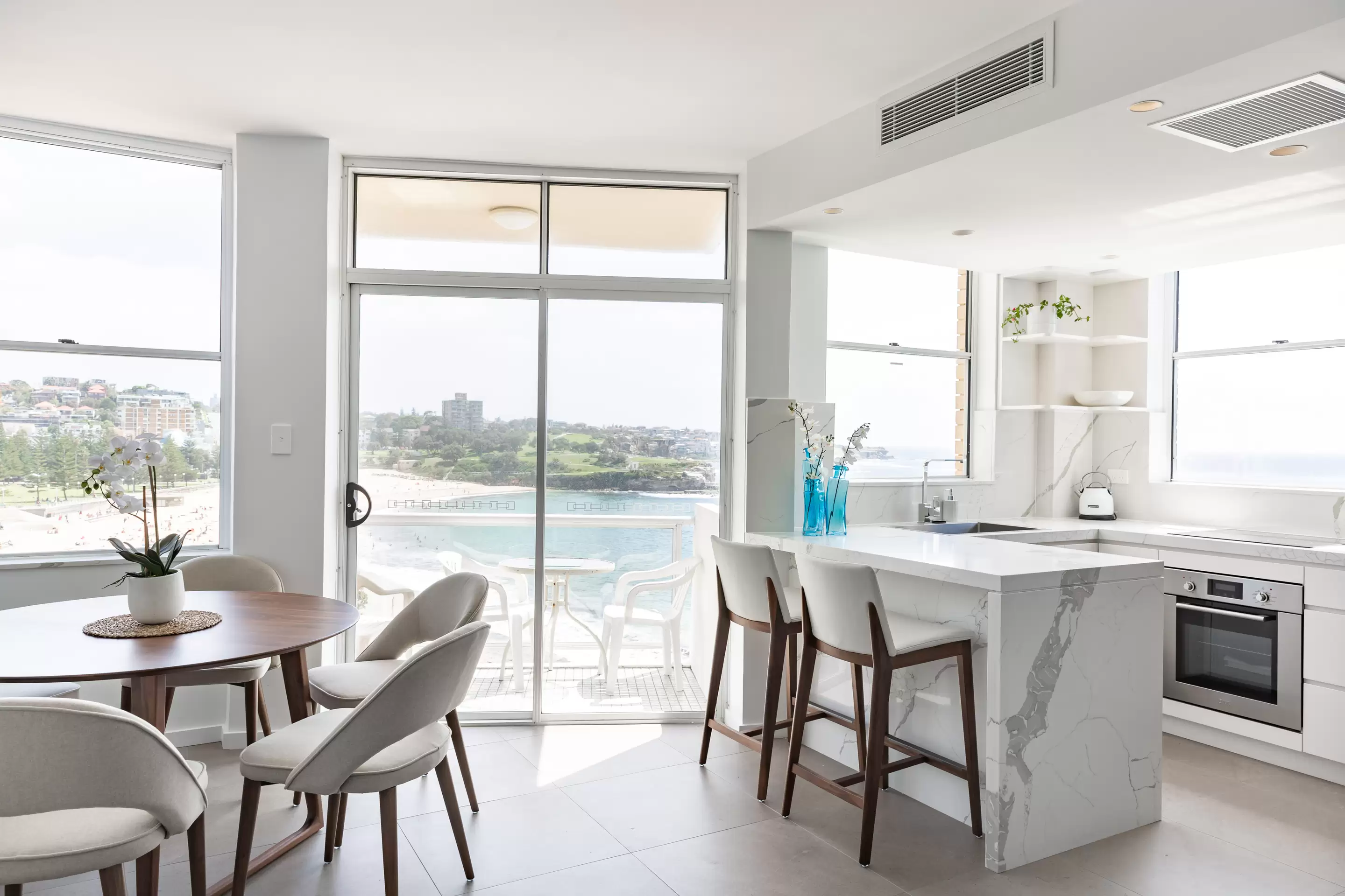 13/58 Carr Street, Coogee Leased by Sydney Sotheby's International Realty - image 2