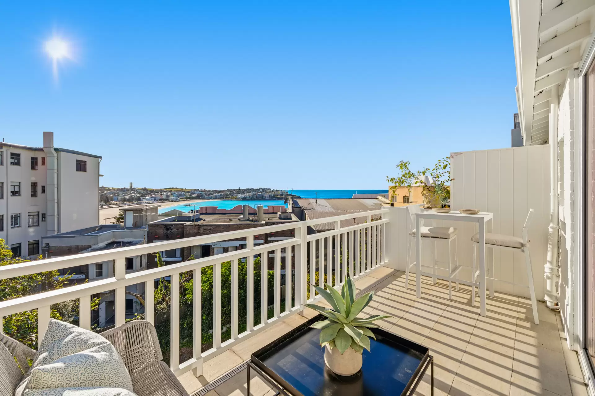 3/11 Francis Street, Bondi Beach Sold by Sydney Sotheby's International Realty - image 4