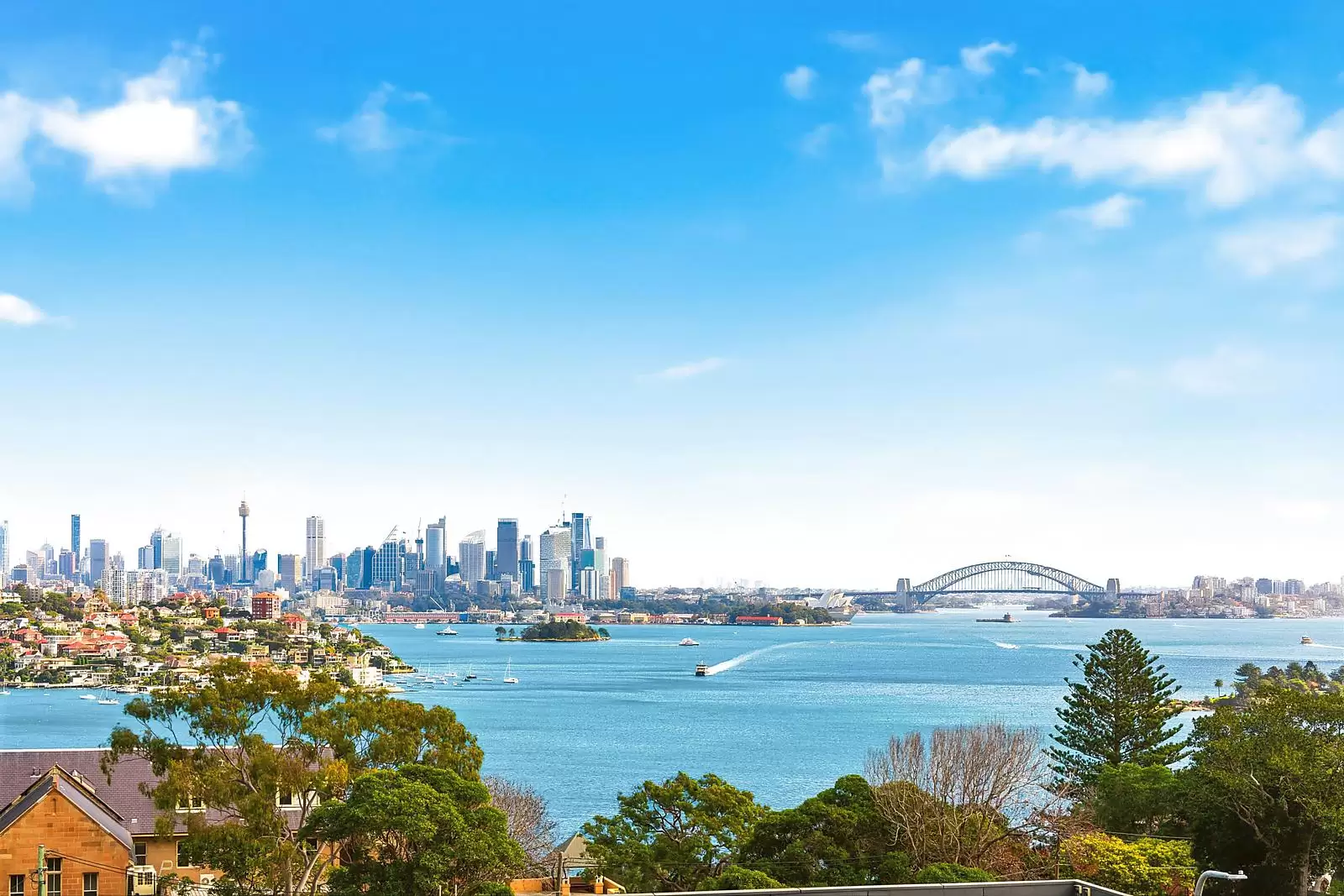 17 New South Head Road, Vaucluse Sold by Sydney Sotheby's International Realty - image 1