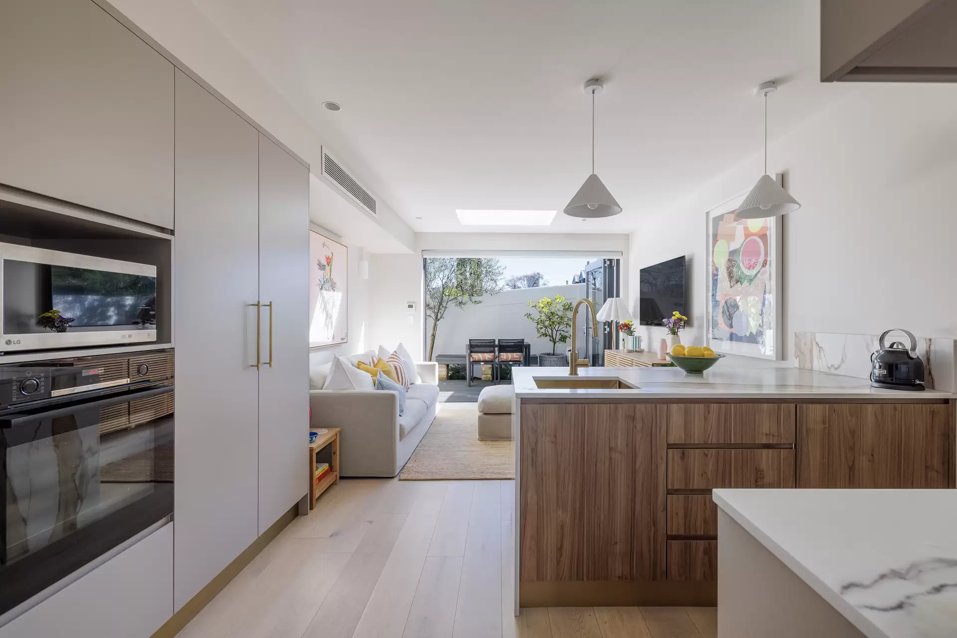 12 Shadforth Street, Paddington Sold by Sydney Sotheby's International Realty - image 1