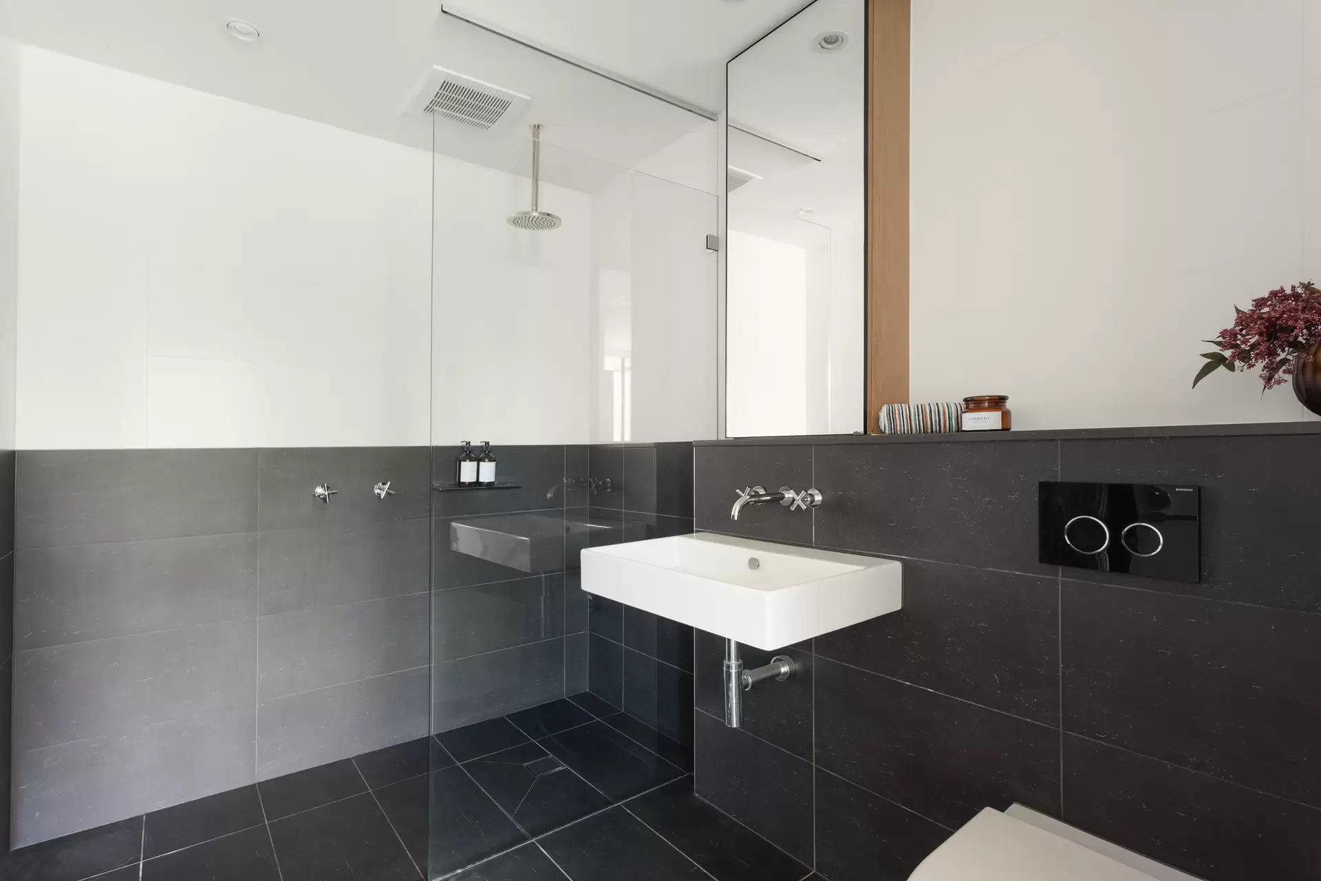 24/299 Forbes Street, Darlinghurst Sold by Sydney Sotheby's International Realty - image 1
