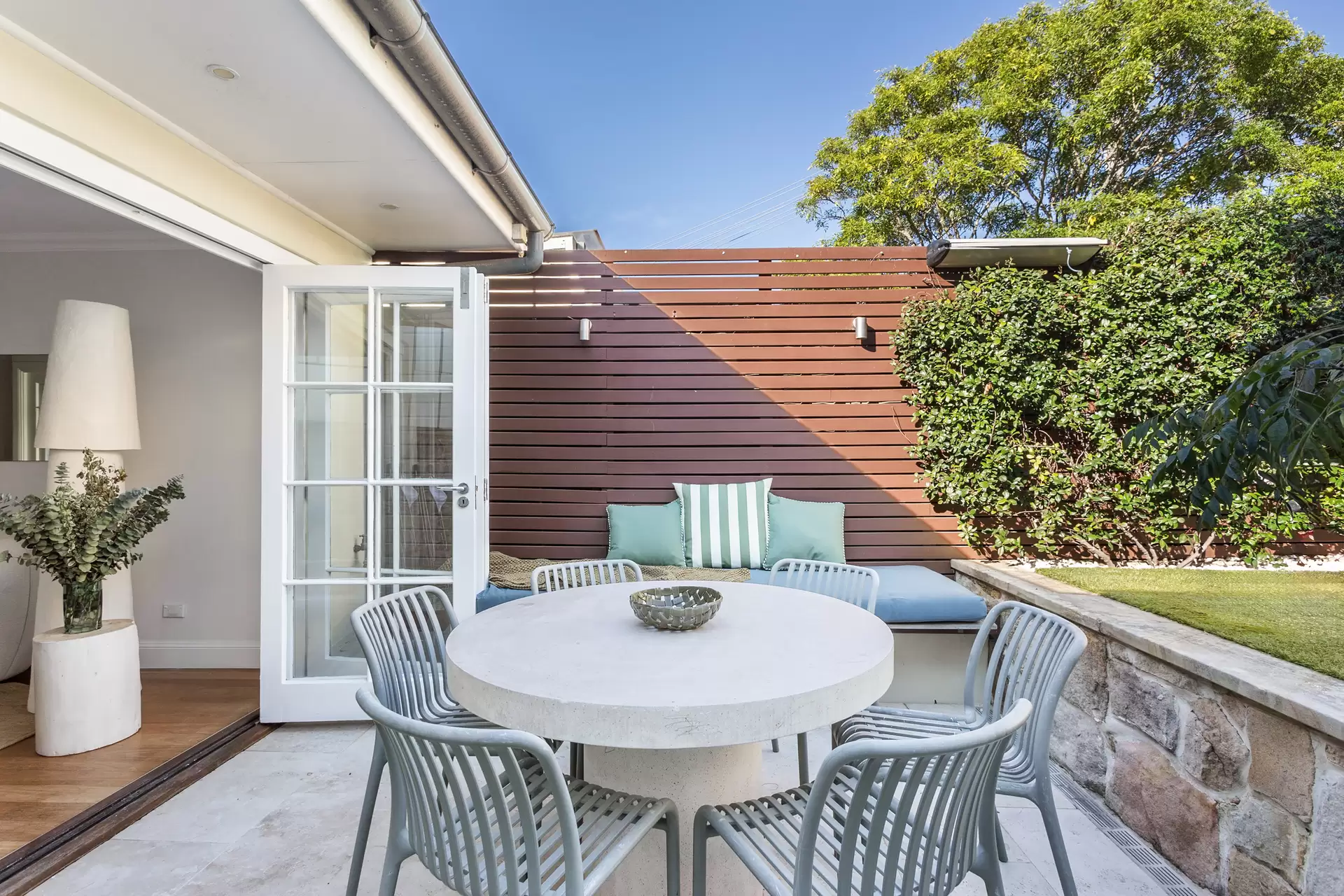 8 Artlett Street, Edgecliff Sold by Sydney Sotheby's International Realty - image 1
