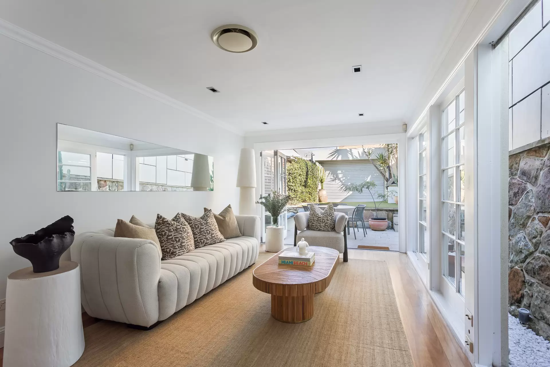 8 Artlett Street, Edgecliff Sold by Sydney Sotheby's International Realty - image 1