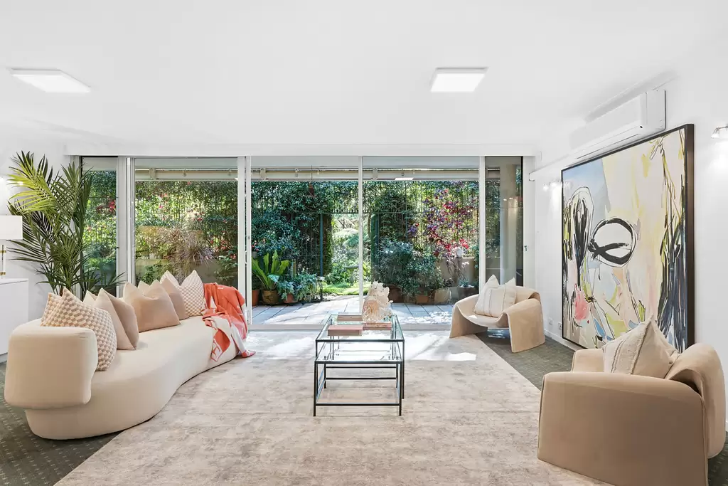 1/18 Small Street, Woollahra Sold by Sydney Sotheby's International Realty
