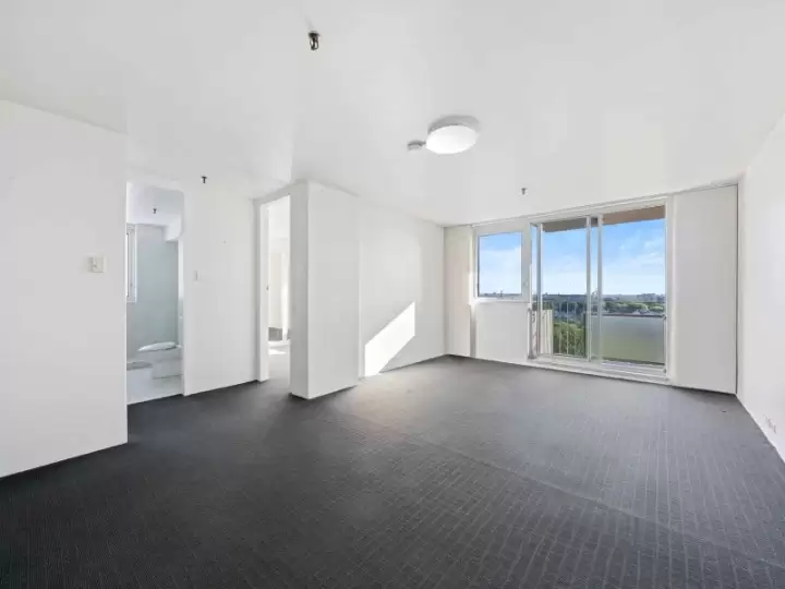 45/8-14 Fullerton Street, Woollahra Leased by Sydney Sotheby's International Realty - image 1