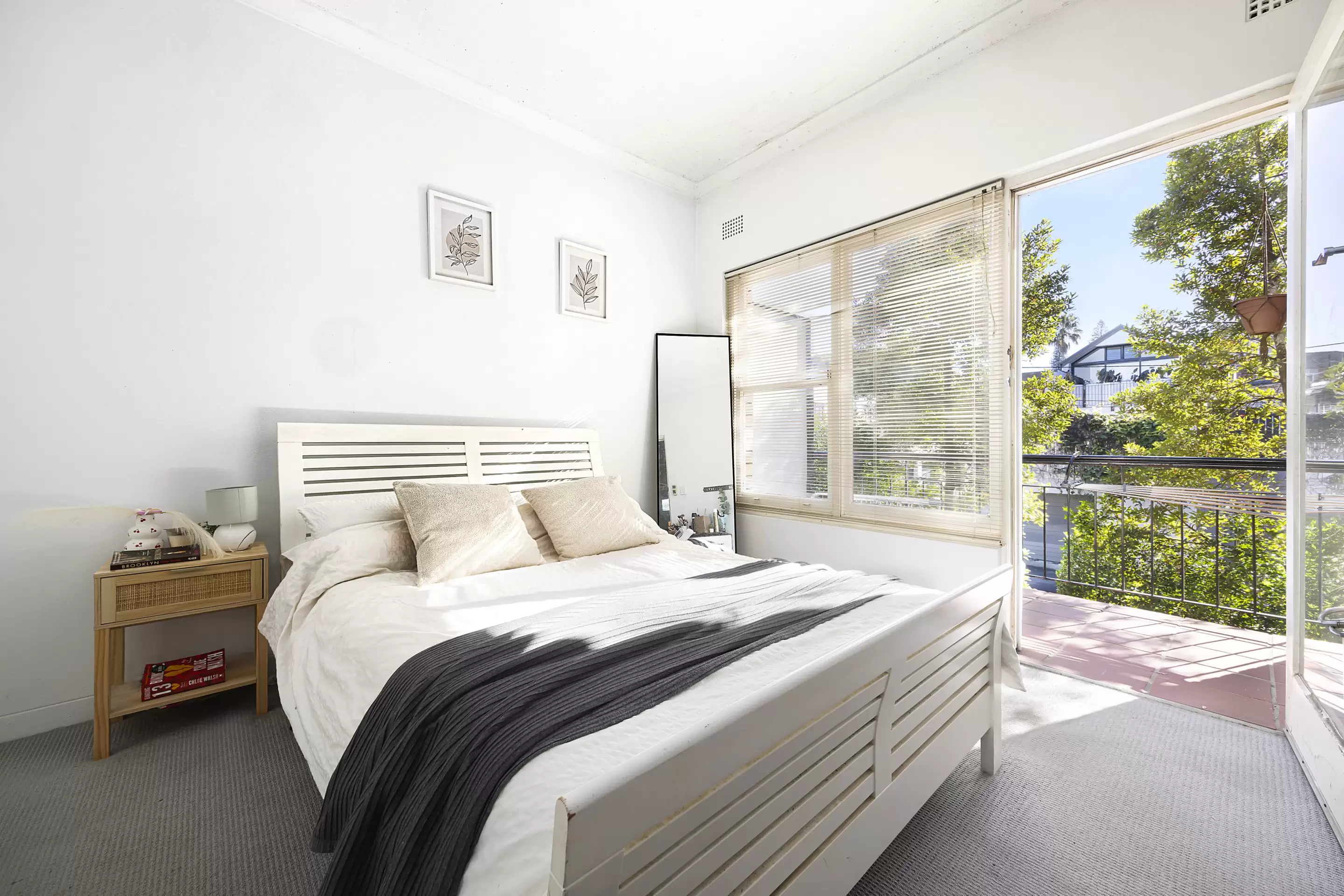 8/9-11 St Pauls Street, Randwick Sold by Sydney Sotheby's International Realty - image 2