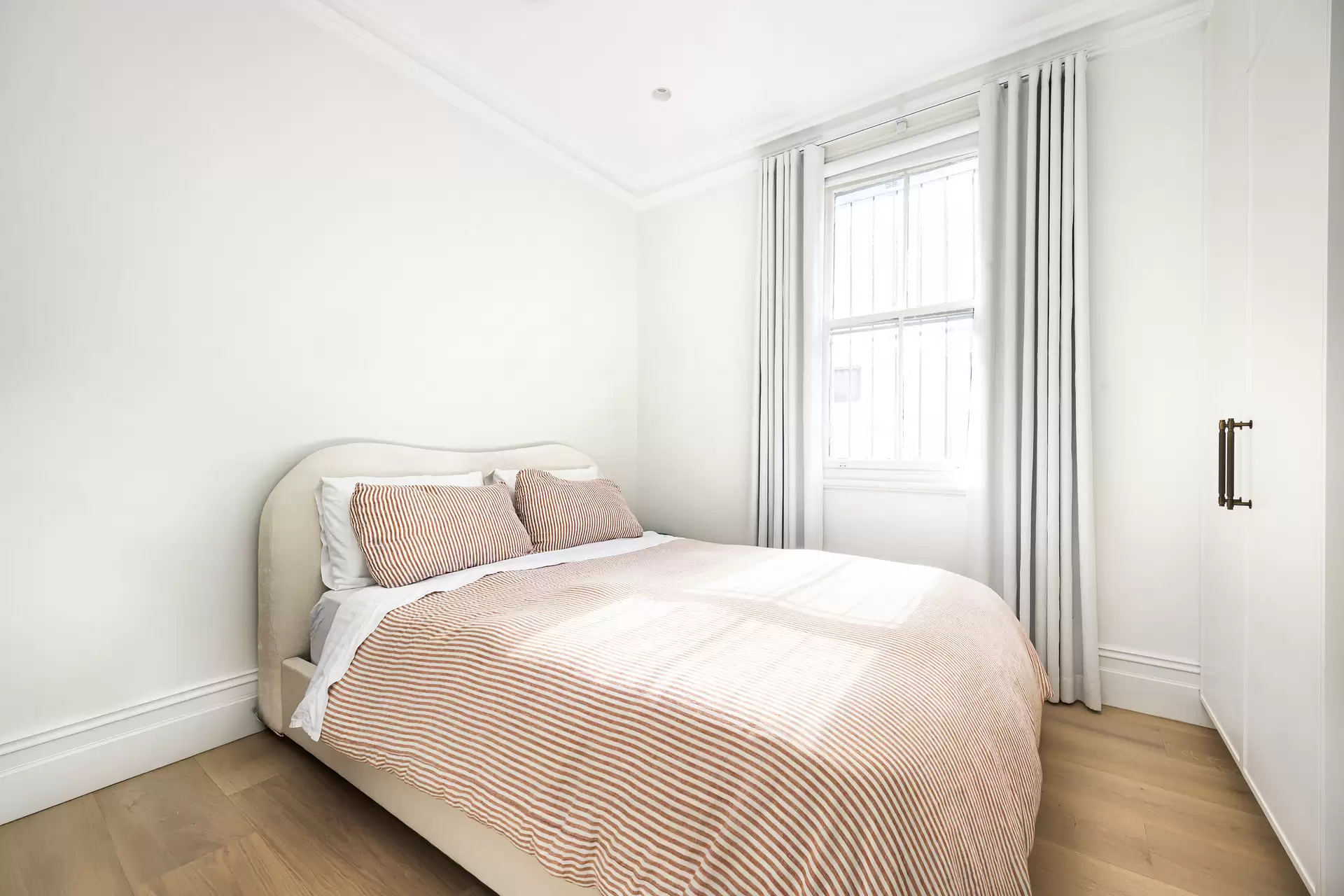 46 Brisbane Street, Bondi Junction Sold by Sydney Sotheby's International Realty - image 5