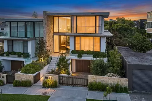 2a Bond Street, Maroubra Sold by Sydney Sotheby's International Realty
