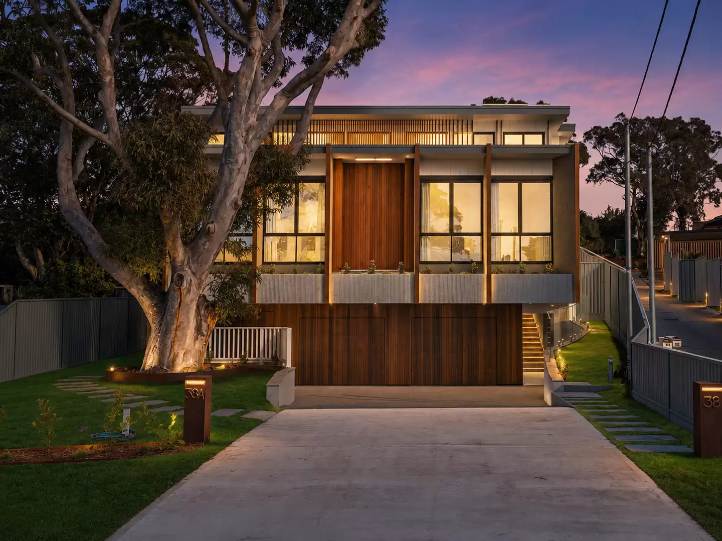 38 Carnegie Circuit, Chifley For Sale by Sydney Sotheby's International Realty - image 2