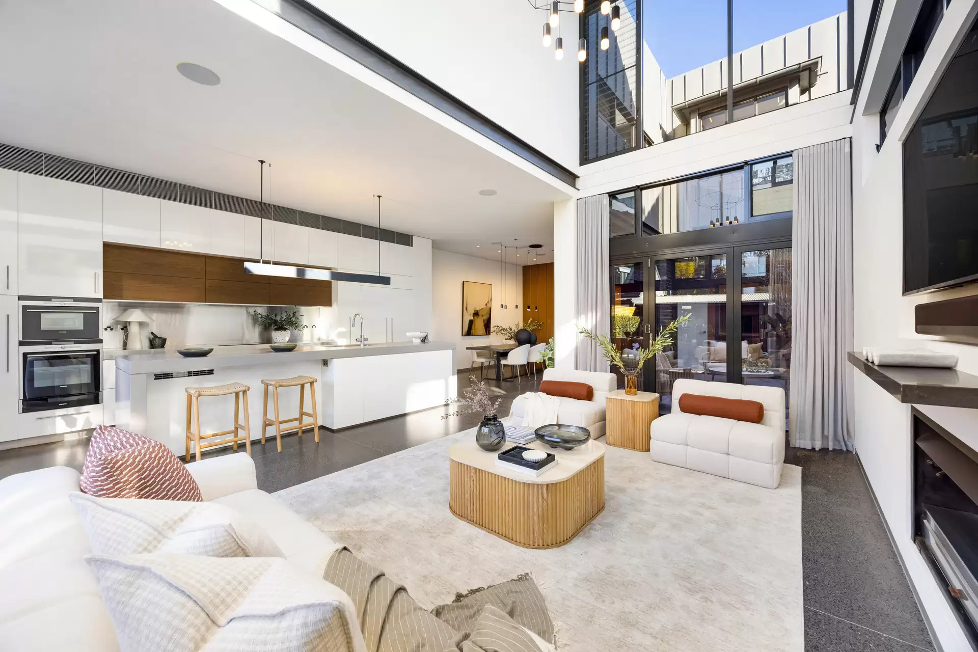 170 Newland Street, Queens Park Sold by Sydney Sotheby's International Realty - image 4