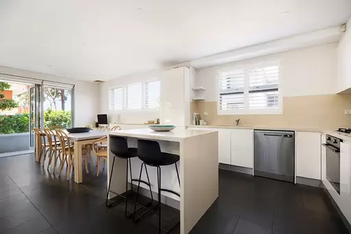 2/33 Kensington Road, Kensington For Sale by Sydney Sotheby's International Realty