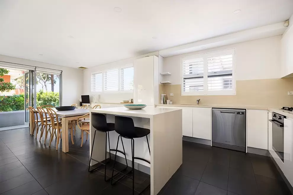 2/33 Kensington Road, Kensington For Sale by Sydney Sotheby's International Realty