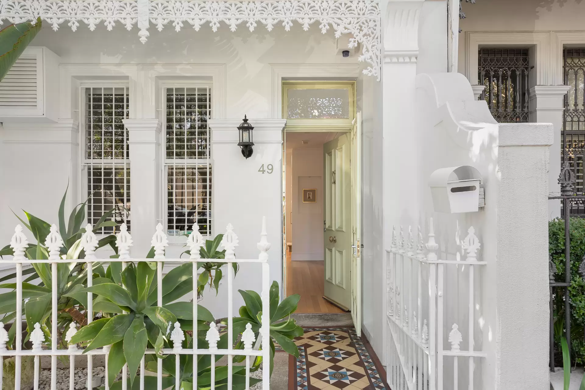 49 Hopetoun Street, Paddington Sold by Sydney Sotheby's International Realty - image 1