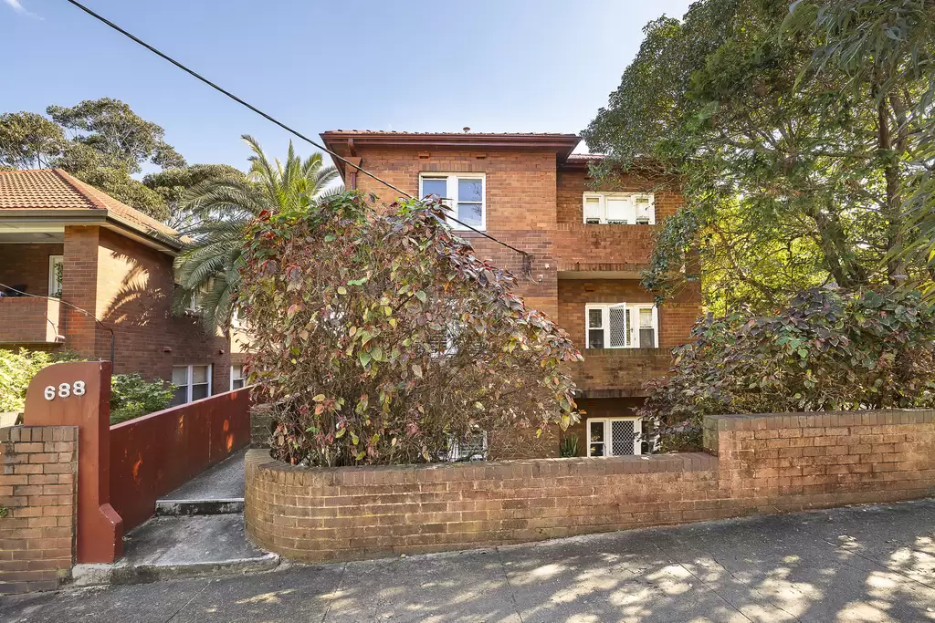 3/688 Old South Head Road, Rose Bay For Sale by Sydney Sotheby's International Realty