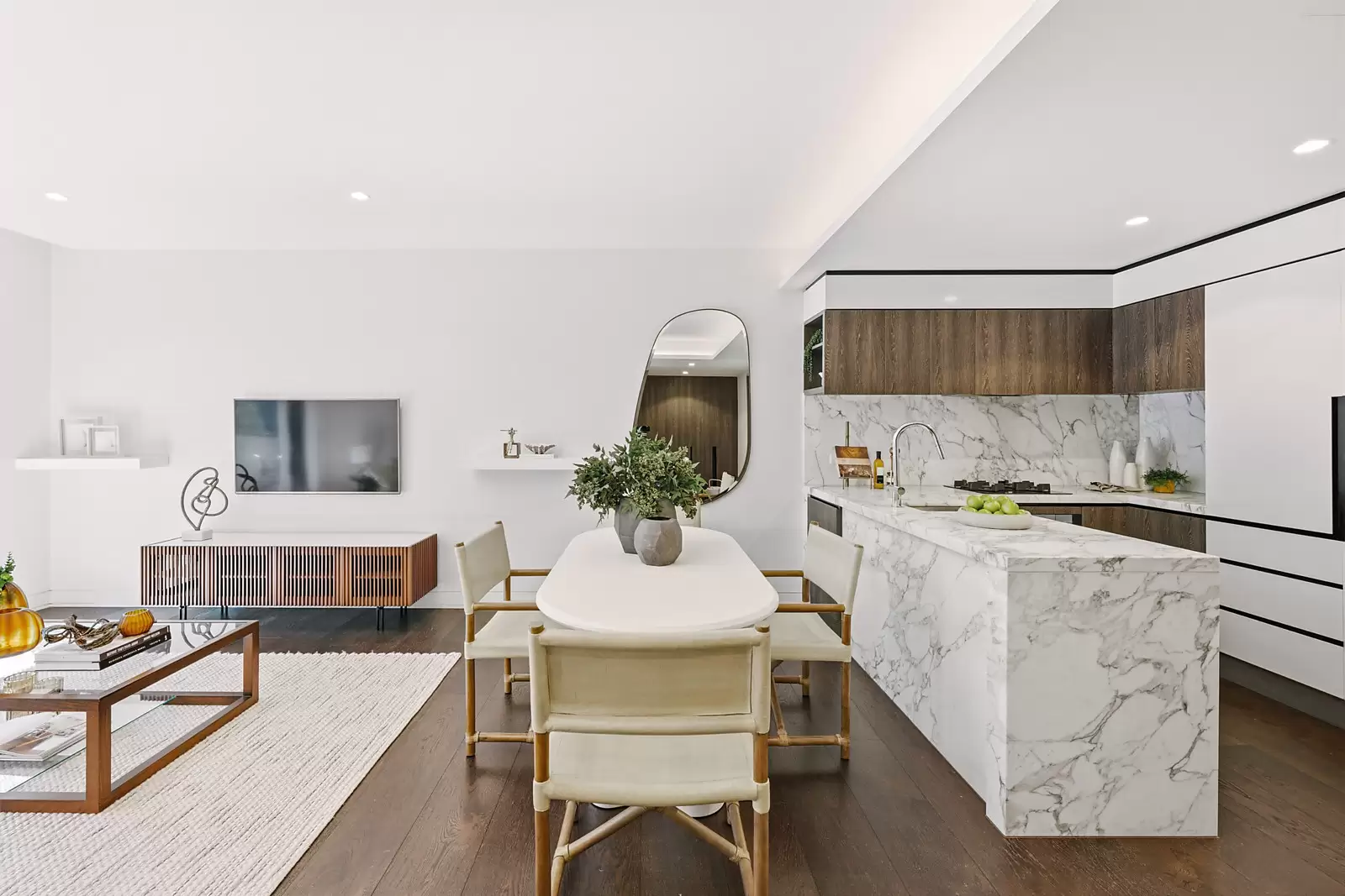 202/16-18 Cross Street, Double Bay For Sale by Sydney Sotheby's International Realty - image 2