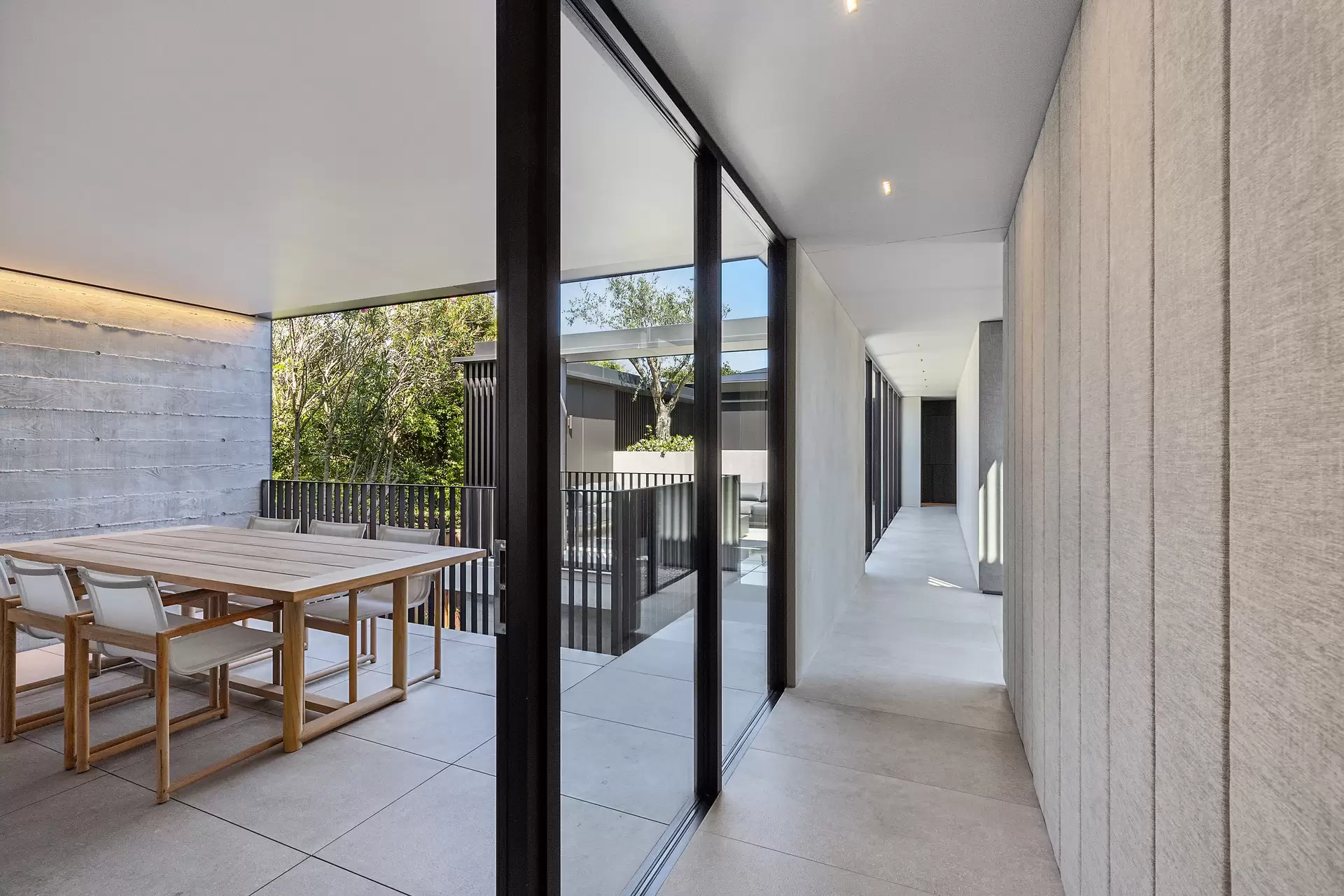 57 Ocean View Drive, Wamberal For Sale by Sydney Sotheby's International Realty - image 10