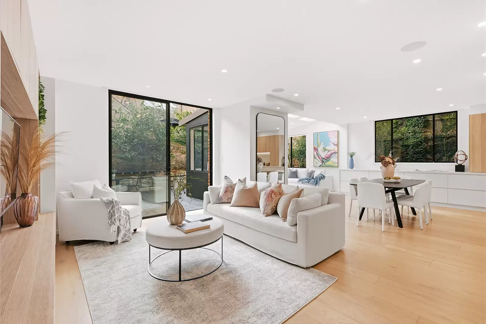 8/83 Ocean Street, Woollahra For Sale by Sydney Sotheby's International Realty - image 3