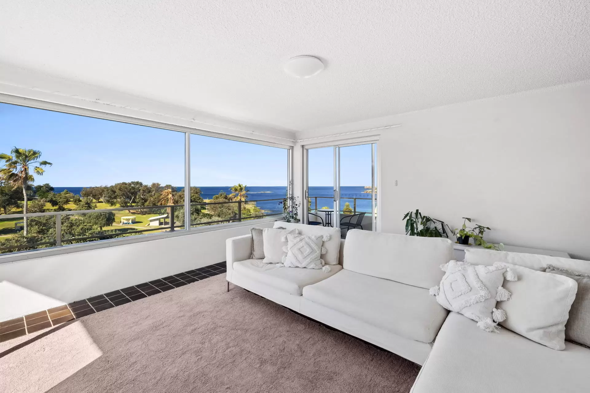 12/120-122 Beach Street, Coogee Sold by Sydney Sotheby's International Realty - image 5
