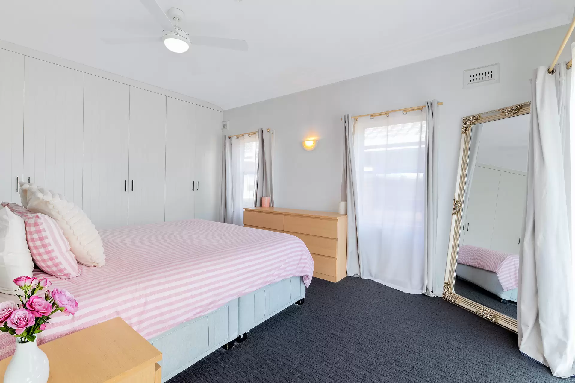 52 Trevelyan Street, Botany Sold by Sydney Sotheby's International Realty - image 5