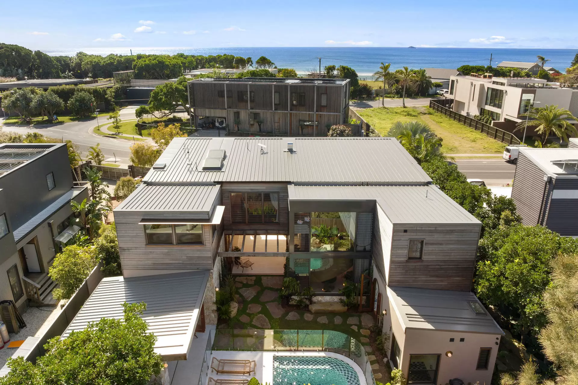 17 Kendall Street, Byron Bay For Sale by Sydney Sotheby's International Realty - image 5