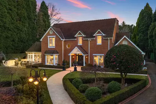 10 The Avenue, Burradoo For Sale by Sydney Sotheby's International Realty