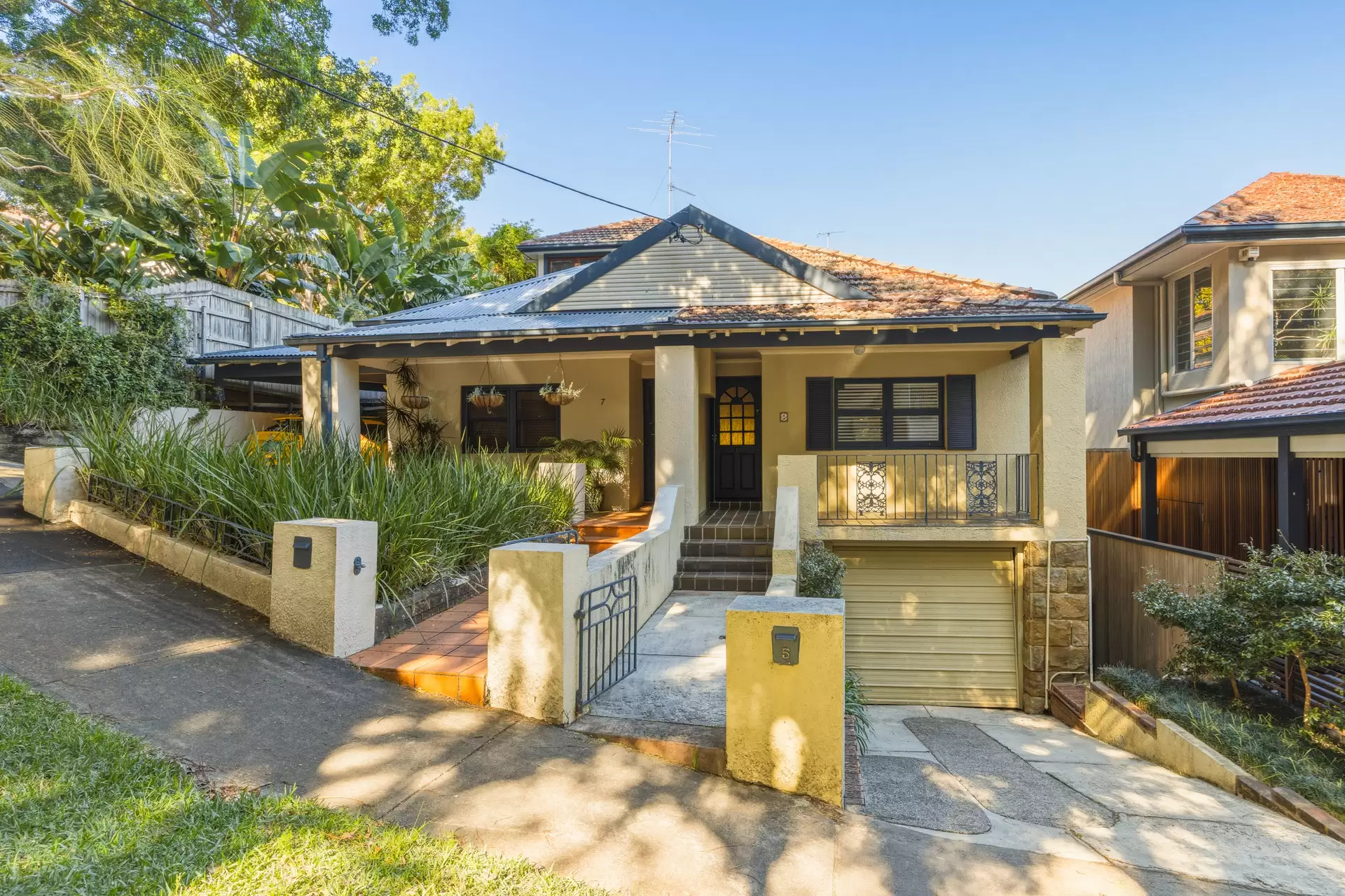 5 Ritchard Avenue, Coogee Sold by Sydney Sotheby's International Realty - image 1