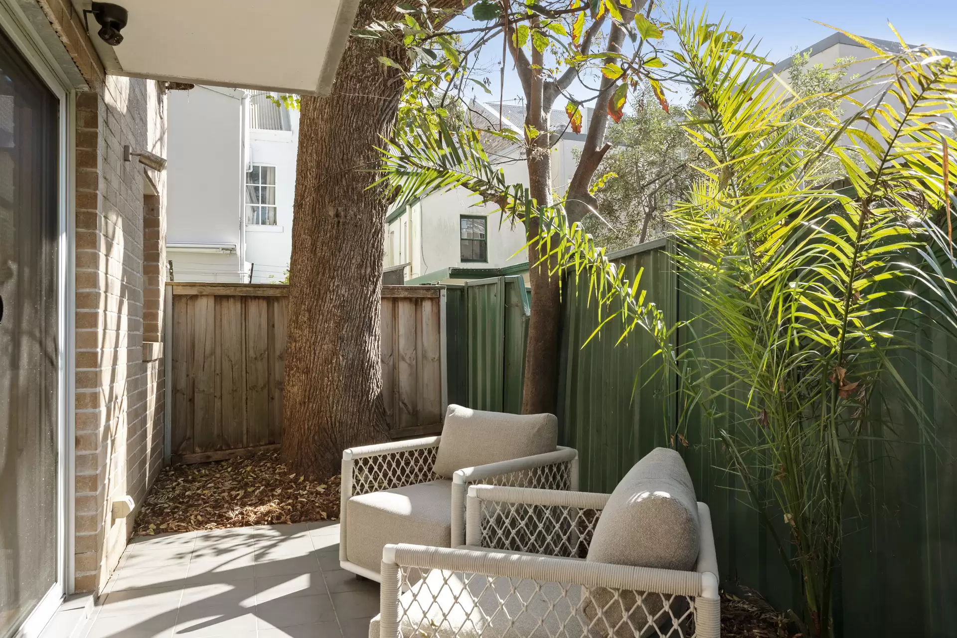 32 Douglas Street, Redfern Leased by Sydney Sotheby's International Realty - image 1