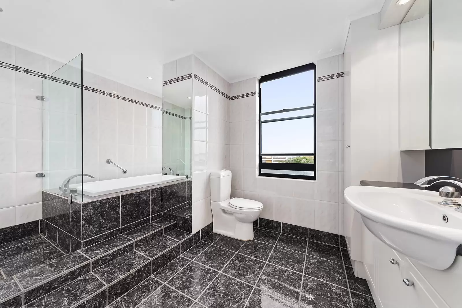 Darling Point Sold by Sydney Sotheby's International Realty - image 8