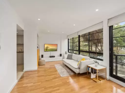 8/107 Darling Point Road, Darling Point Leased by Sydney Sotheby's International Realty