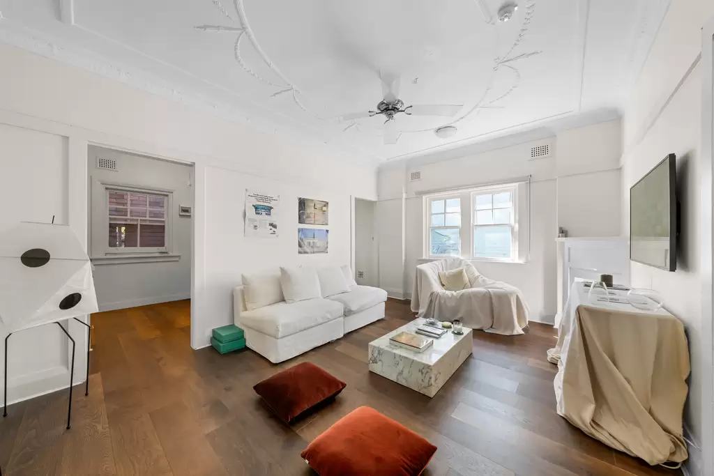 17/8B Hughes Street, Potts Point Leased by Sydney Sotheby's International Realty