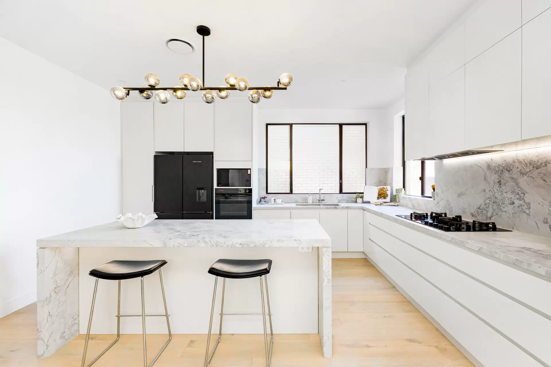 92 Alma Road, Maroubra Sold by Sydney Sotheby's International Realty - image 4