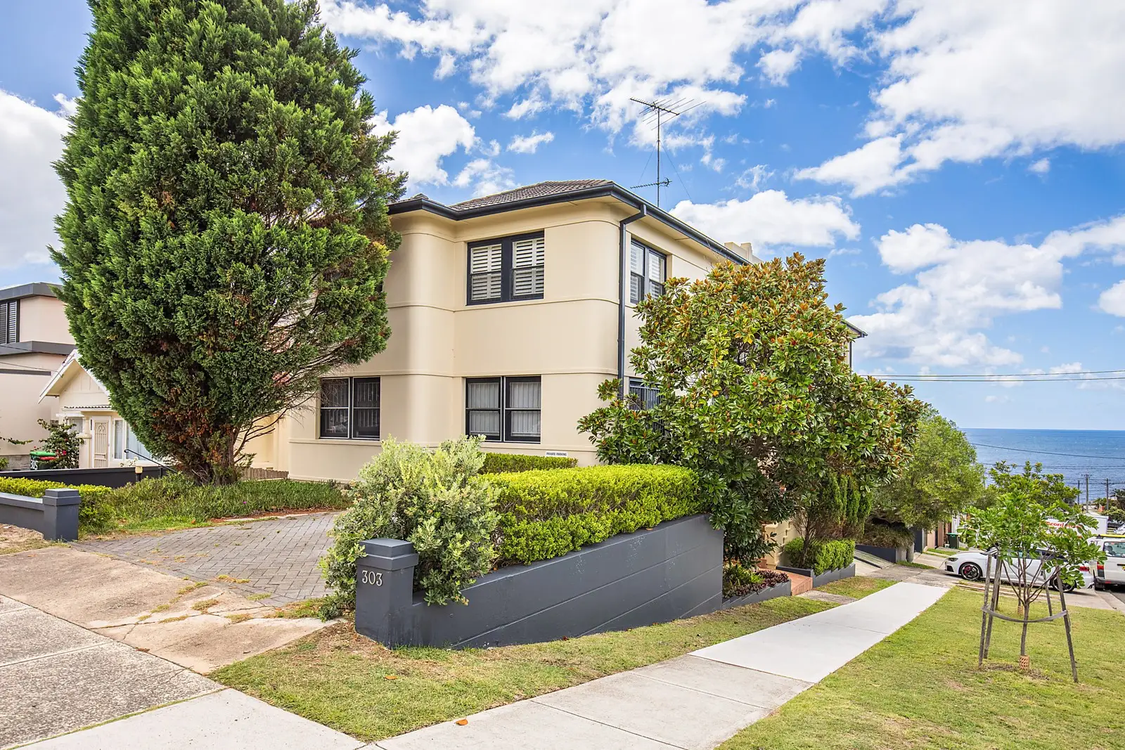 3/303 Military Road, Vaucluse Sold by Sydney Sotheby's International Realty - image 1