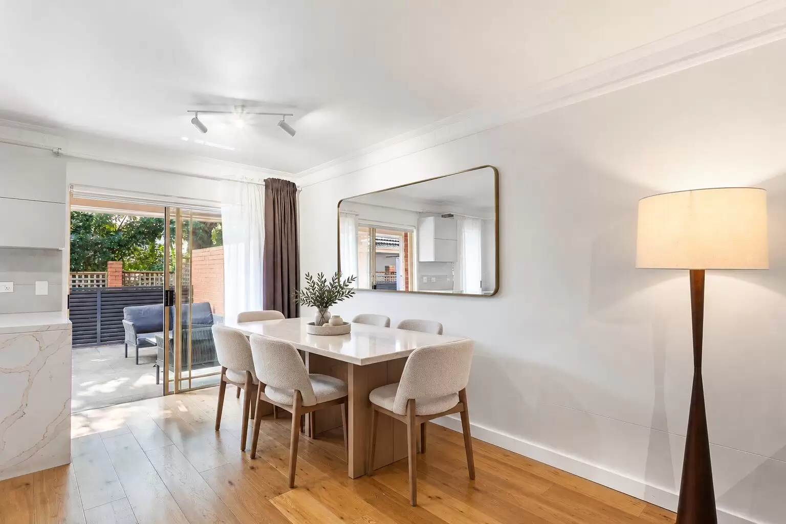4/39 Robey Street, Maroubra Auction by Sydney Sotheby's International Realty - image 3