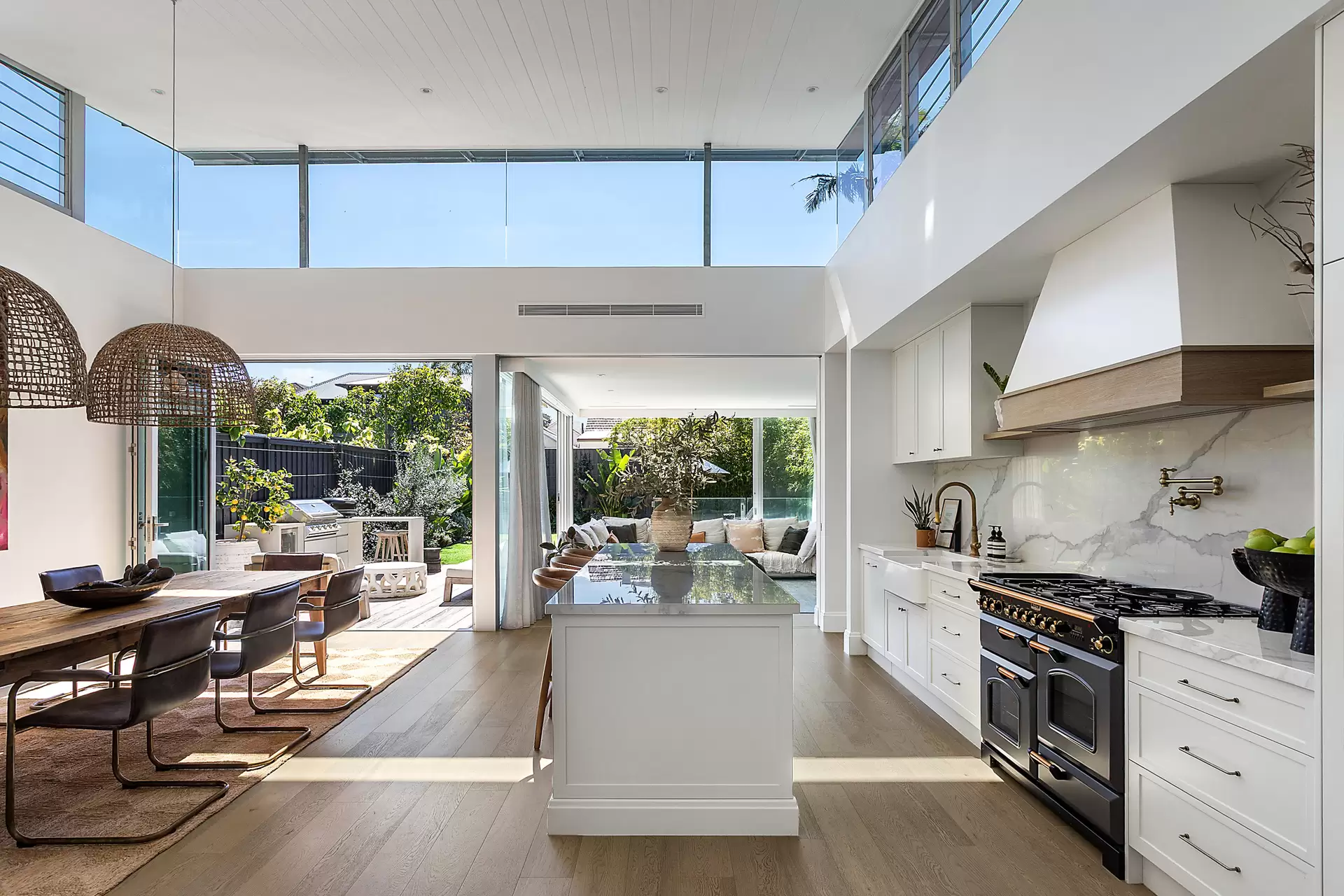 72 Belgrave Street, Bronte Sold by Sydney Sotheby's International Realty - image 1