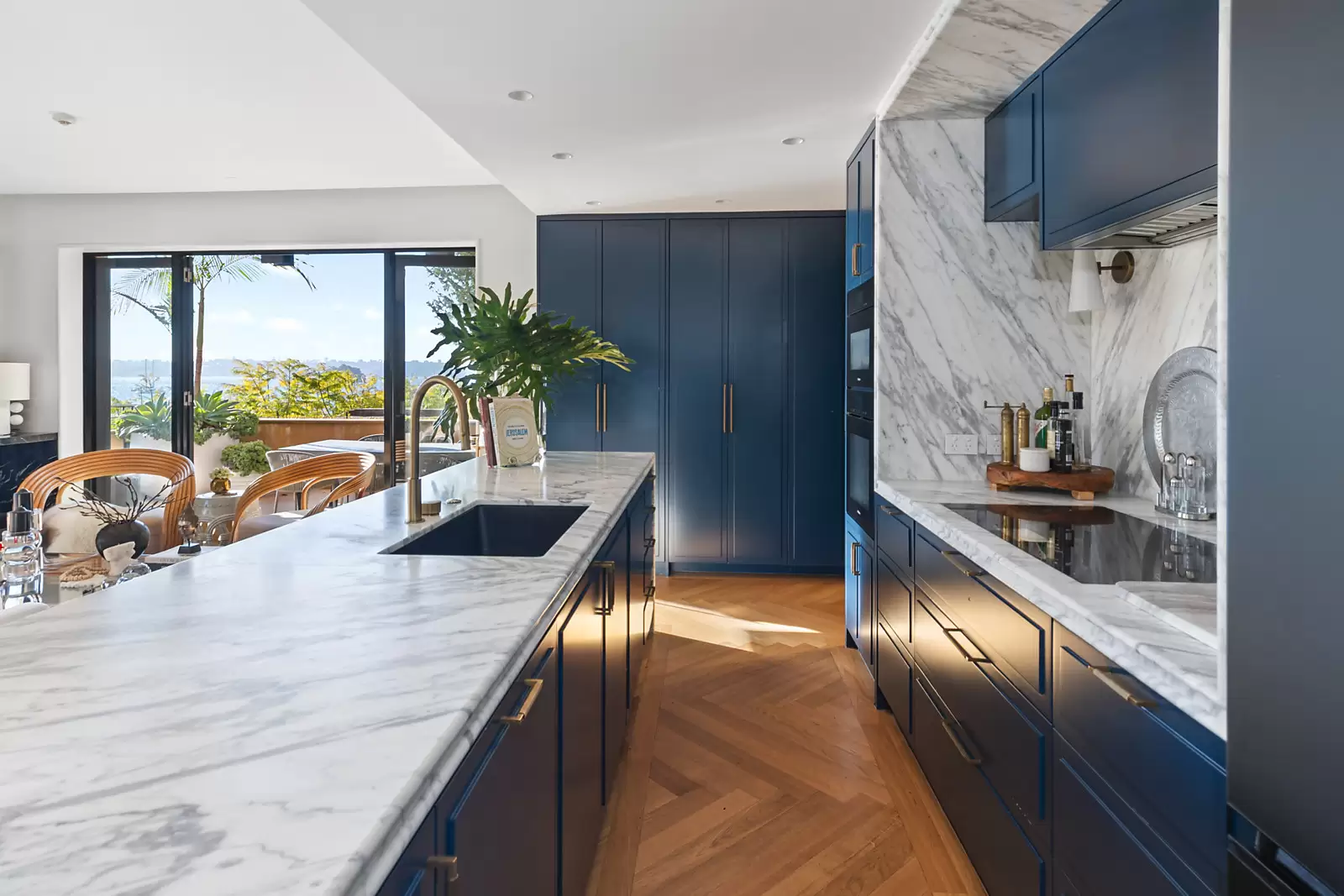 1/11 Gladswood Gardens, Double Bay For Sale by Sydney Sotheby's International Realty - image 7