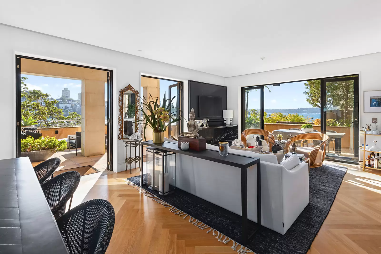 1/11 Gladswood Gardens, Double Bay For Sale by Sydney Sotheby's International Realty - image 6