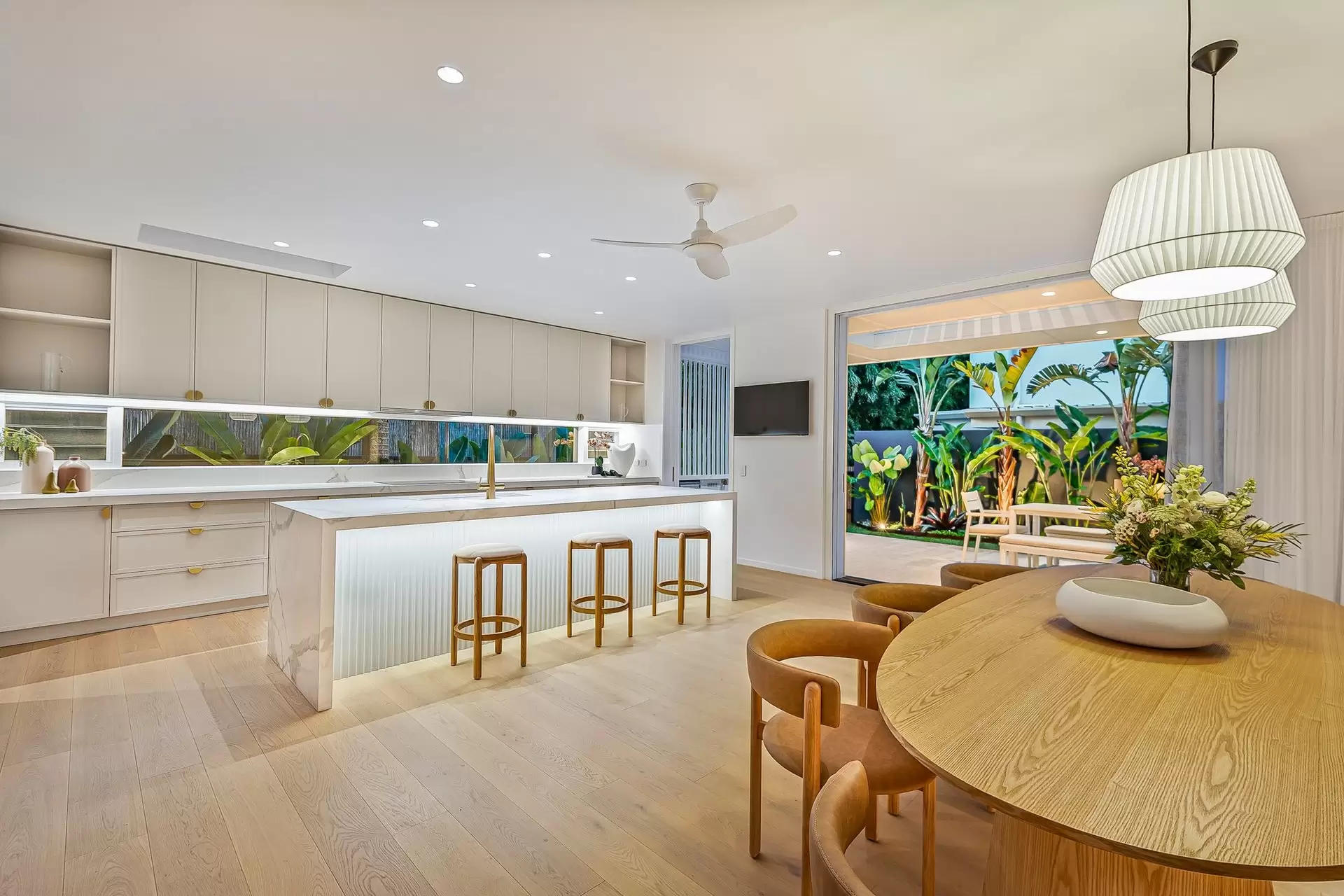 11 Burns Street, Byron Bay For Sale by Sydney Sotheby's International Realty - image 4