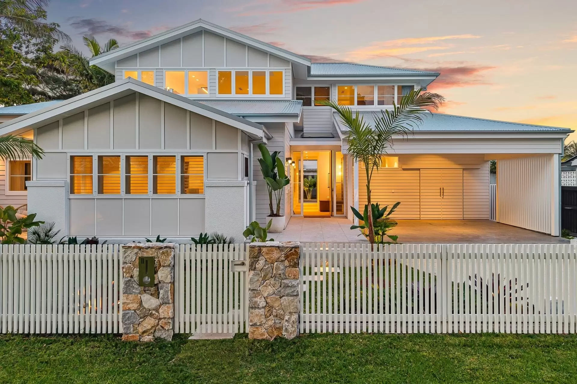 11 Burns Street, Byron Bay For Sale by Sydney Sotheby's International Realty - image 2