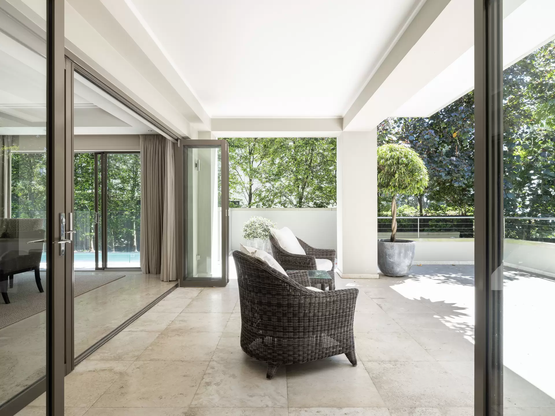 406 Edgecliff Road, Woollahra For Sale by Sydney Sotheby's International Realty - image 1