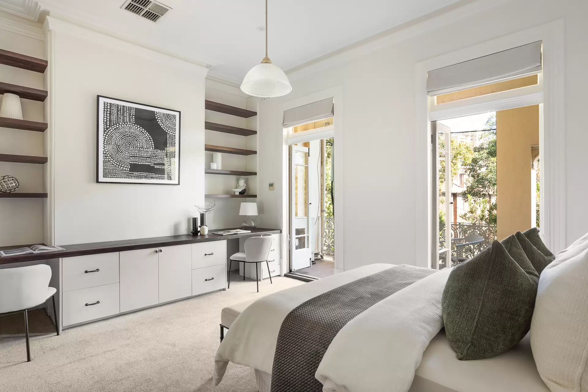53 Grosvenor Street, Woollahra Sold by Sydney Sotheby's International Realty - image 1