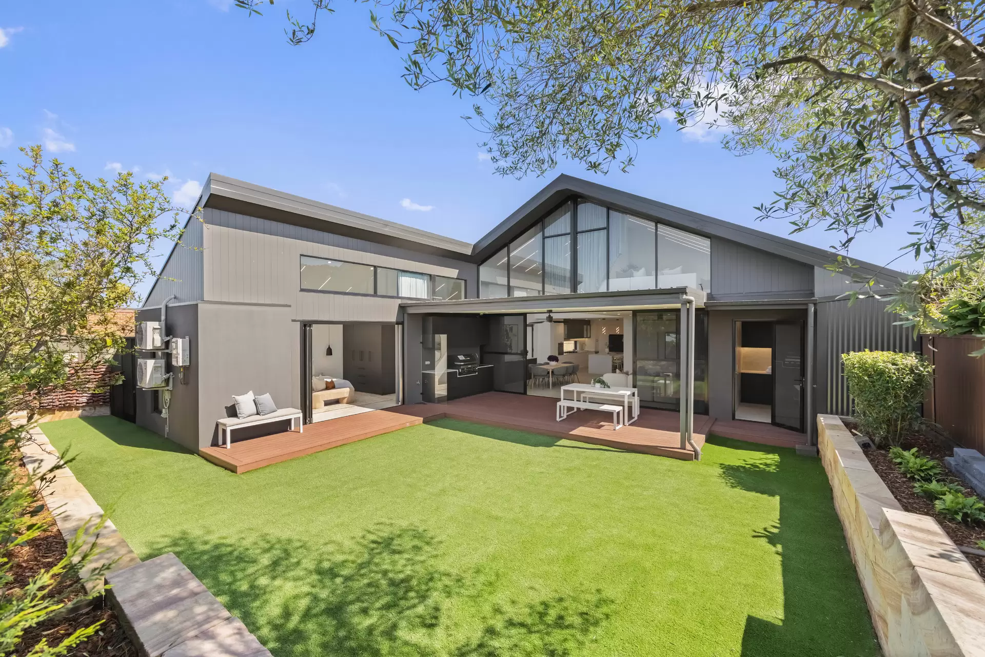 27 Bannerman Crescent, Rosebery Sold by Sydney Sotheby's International Realty - image 3