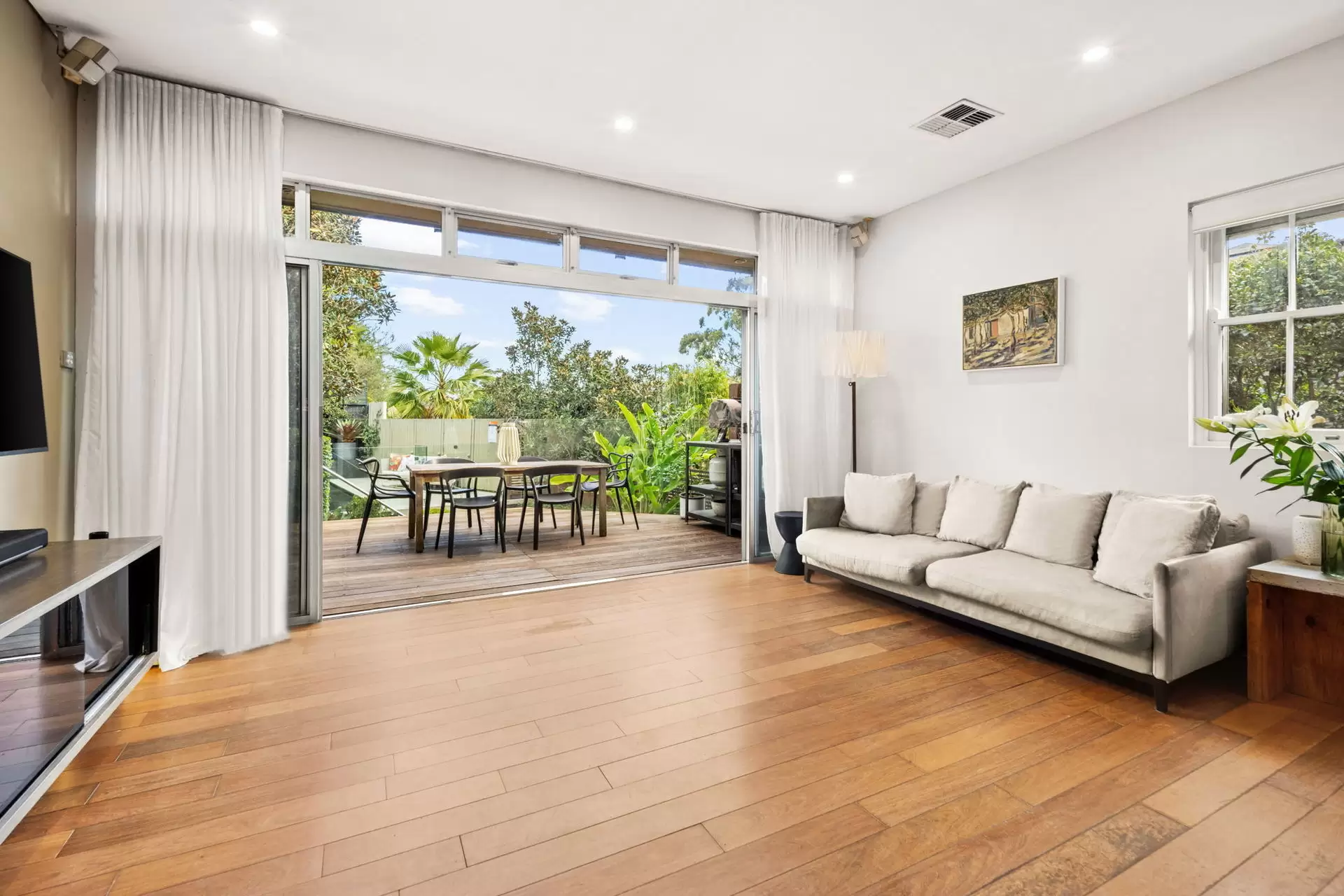 1 Ritchard Avenue, Coogee Sold by Sydney Sotheby's International Realty - image 4