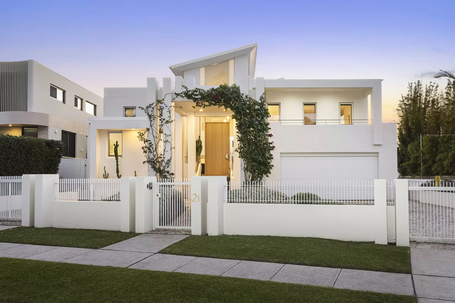 21 The Boulevarde, Sans Souci Sold by Sydney Sotheby's International Realty - image 2