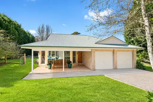 37 May Street, Robertson For Sale by Sydney Sotheby's International Realty