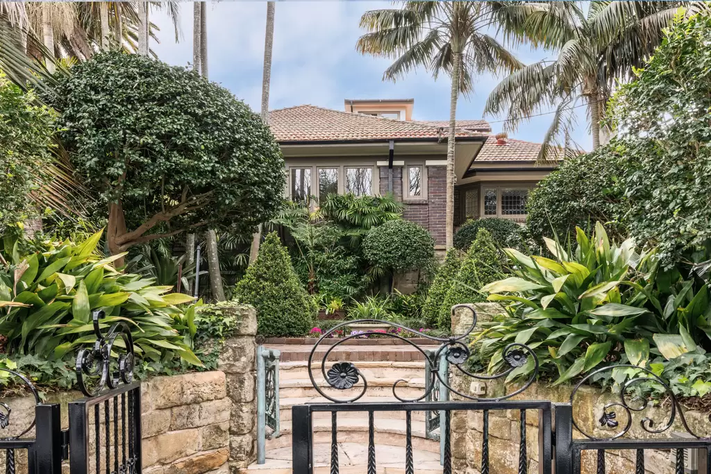 32 Lang Road, Centennial Park Sold by Sydney Sotheby's International Realty