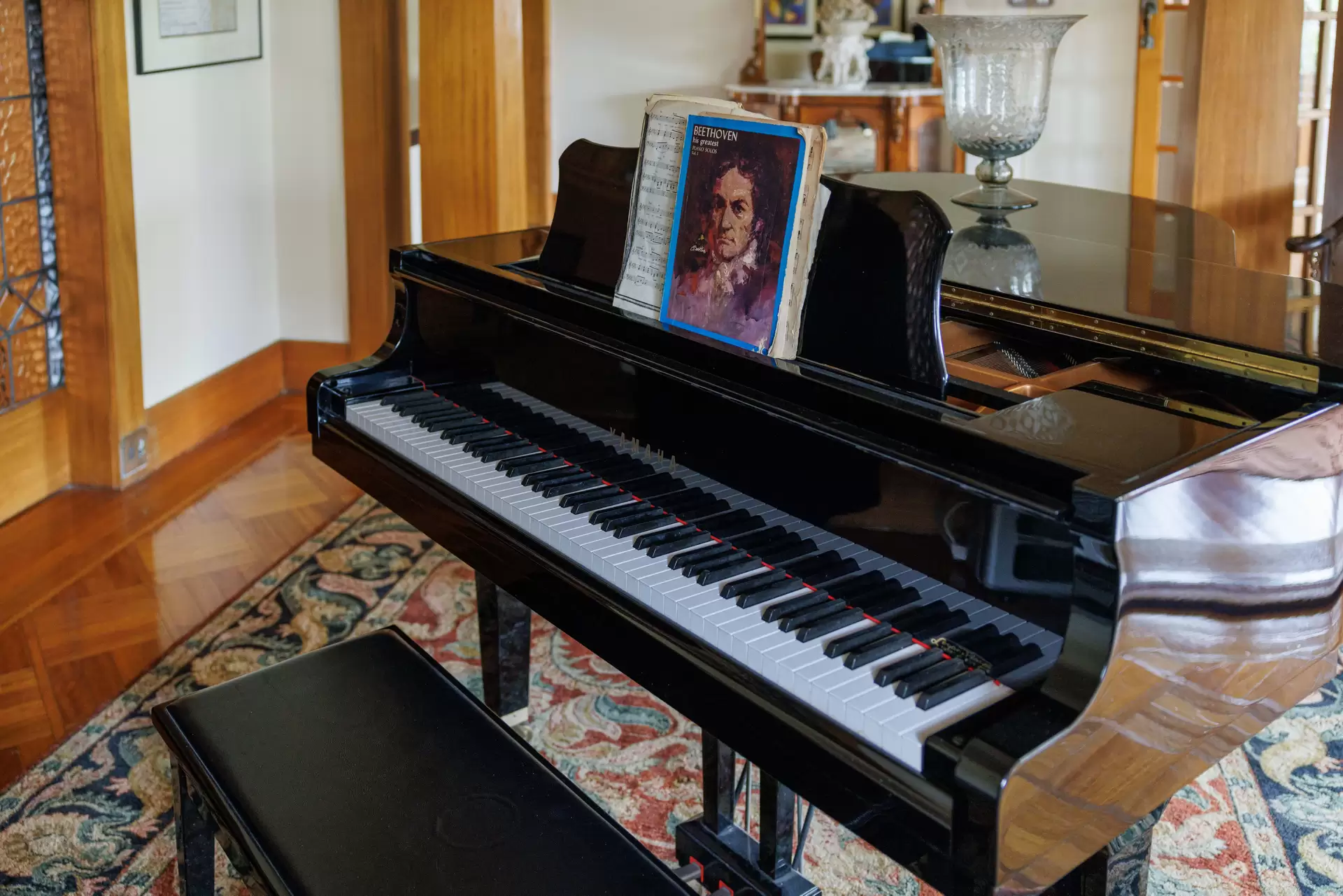 32 Lang Road, Centennial Park Sold by Sydney Sotheby's International Realty - image 1