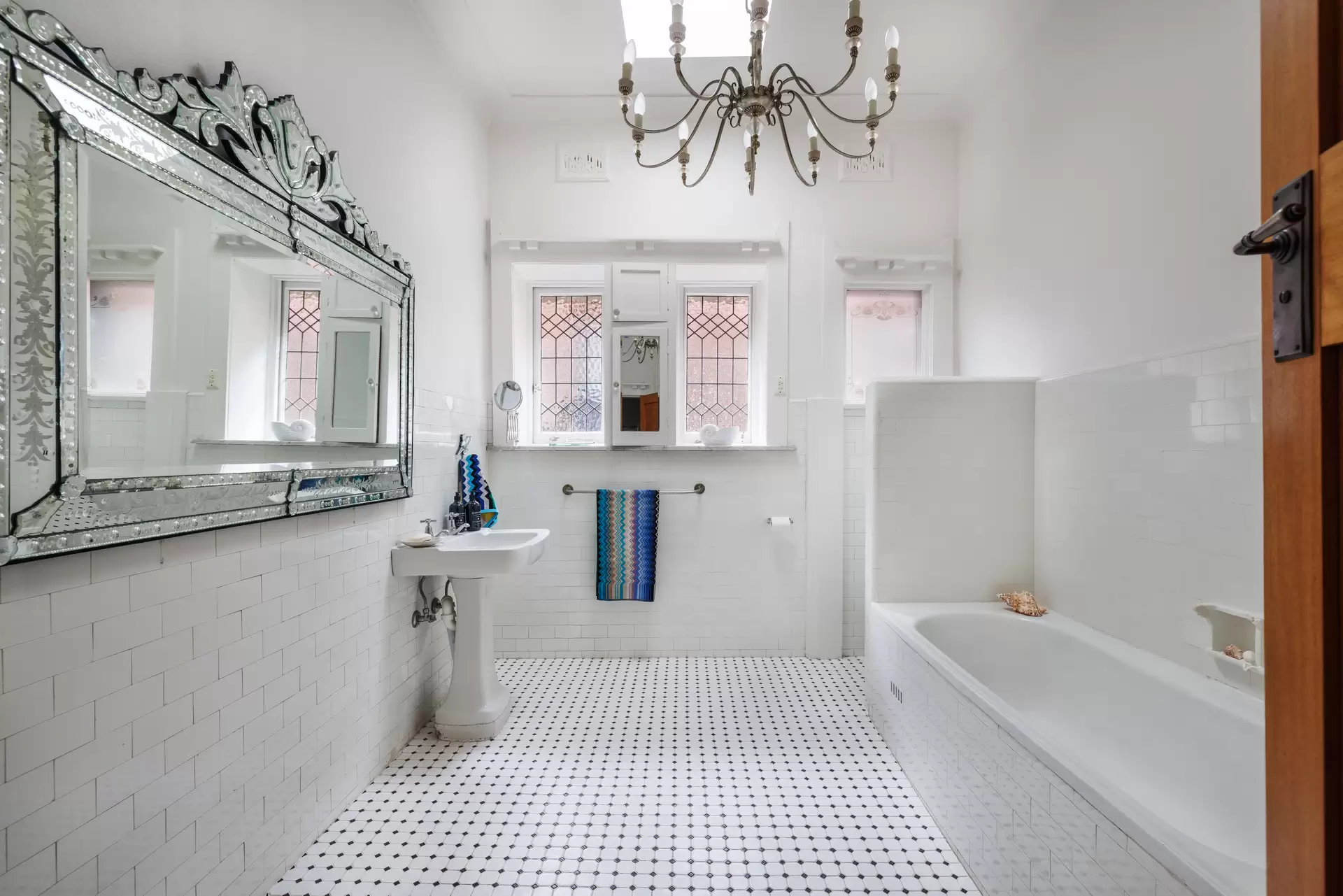 32 Lang Road, Centennial Park Sold by Sydney Sotheby's International Realty - image 1